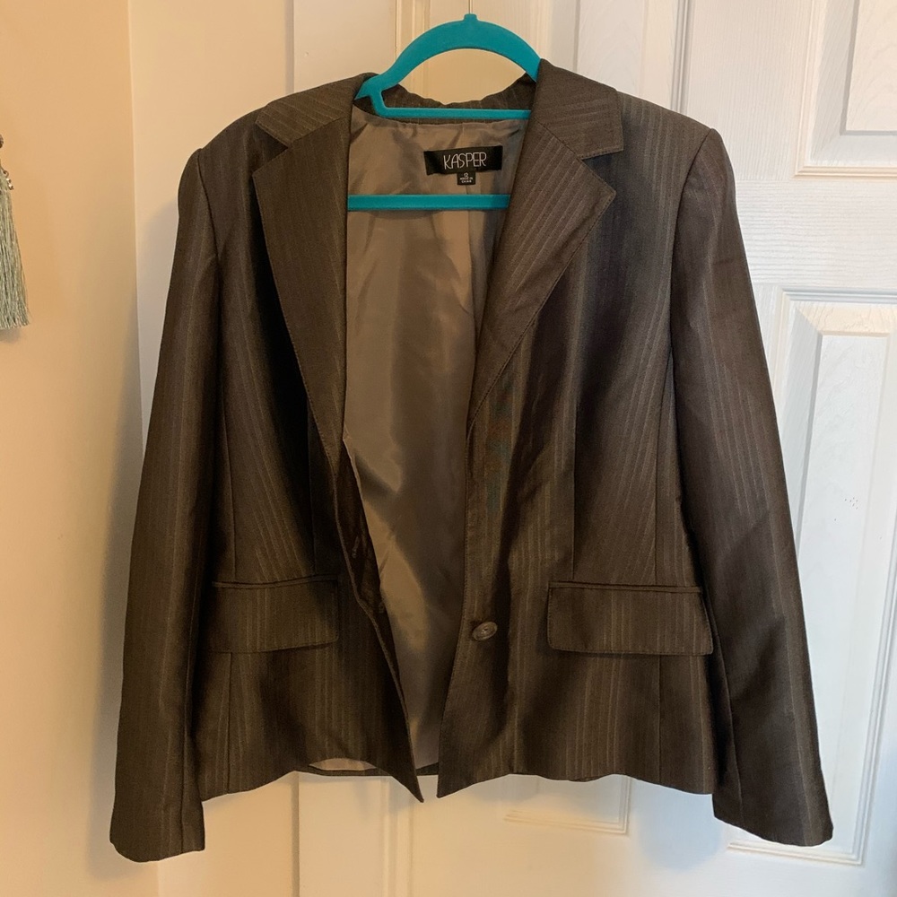Kasper jacket and matching suit pants.